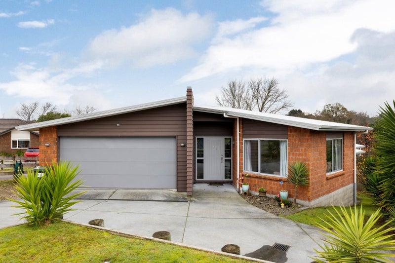 55 Alpers Ridge, Leamington, Cambridge - Carousel 1