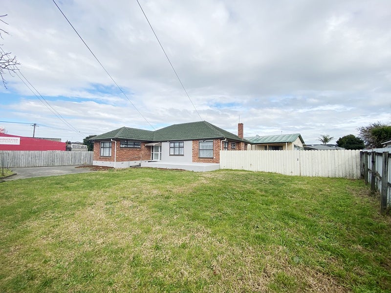 63 Gloucester Road, Manurewa, Manukau City, Auckland - Carousel 1