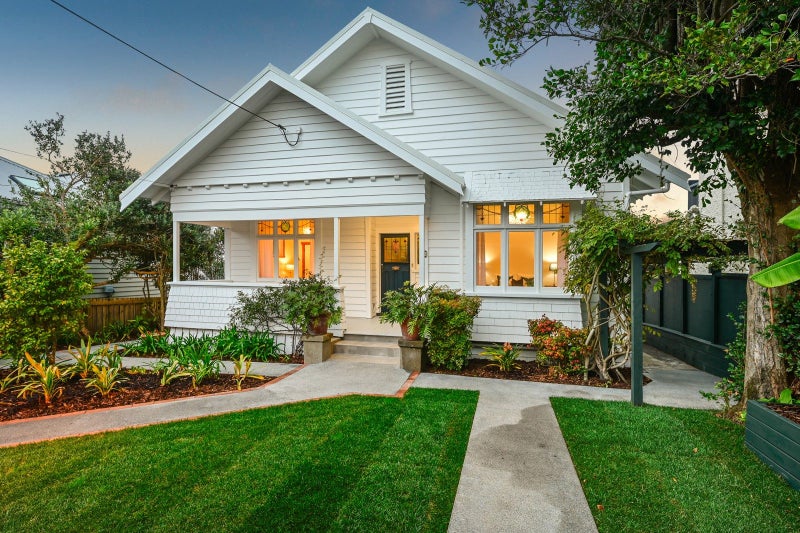 59 Clarence Street, Devonport, Auckland - Carousel 1