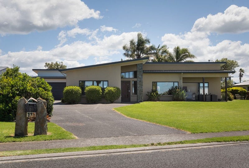 111 Koutunui Road, Athenree, Katikati - Carousel 1