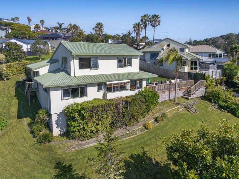 6 Kestrel Heights, Arkles Bay, Whangaparaoa - Carousel 1