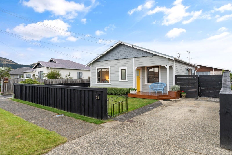 31 Forfar Street, Clyde Hill, Dunedin - Carousel 24
