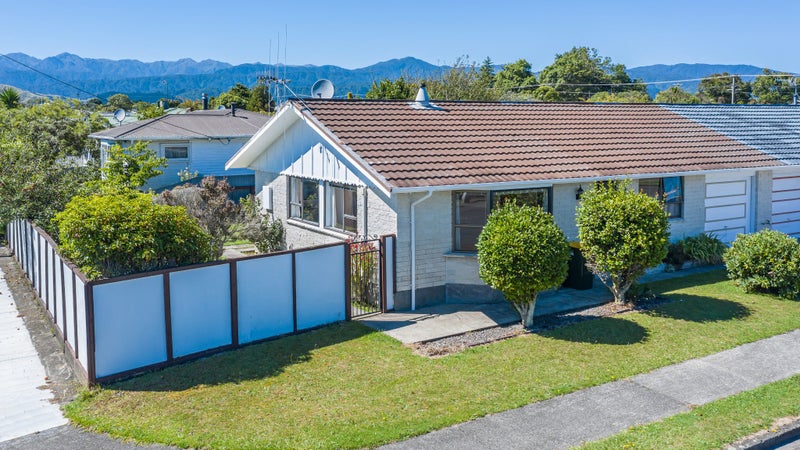 4B Baden Street, Levin, Levin - Carousel 12