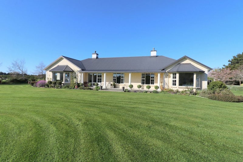 251 Oreti Road, Otatara, Invercargill - Carousel 1