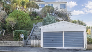 14 Ribble Street, Island Bay, Wellington - Carousel 1