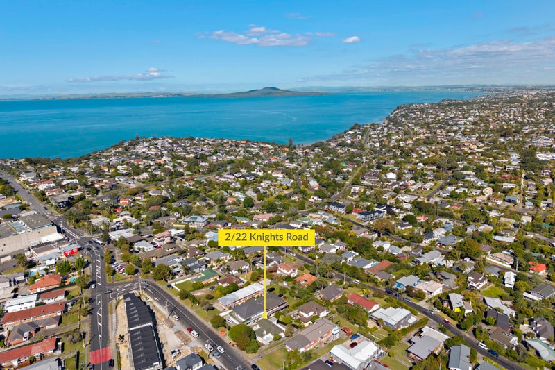2/22 Knights Road, Rothesay Bay, Auckland - Carousel 15