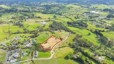 14 Houkura Place, Taupaki - Carousel 1