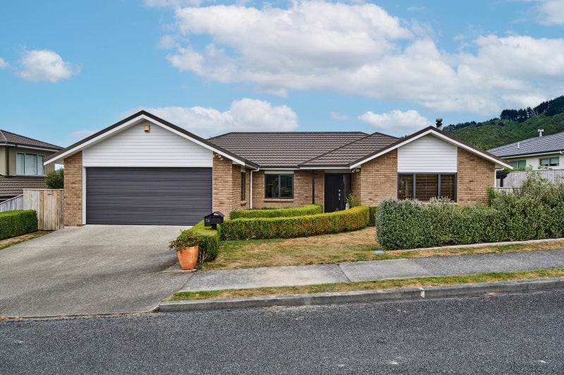 116 Kirton Drive, Riverstone Terraces, Upper Hutt - Carousel 1