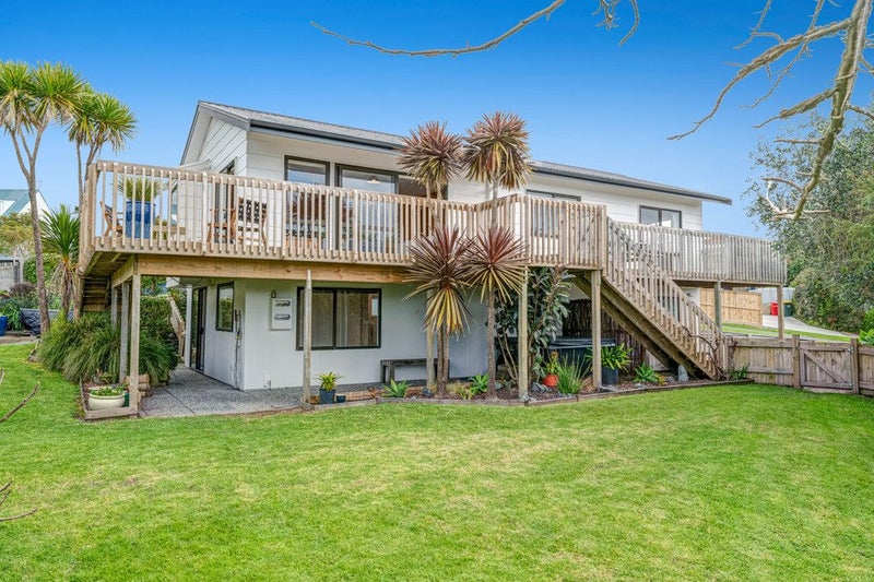 18 Hinemoa Place, Snells Beach, Snells Beach - Carousel 2