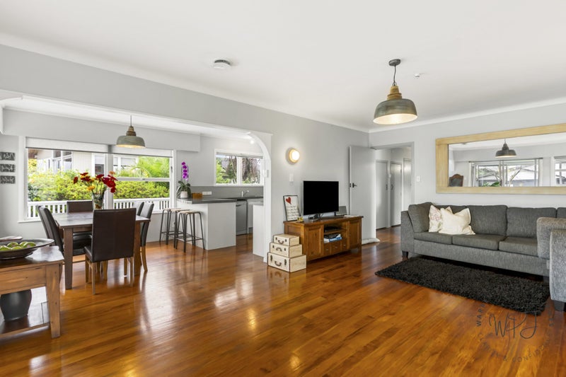 14 Lakeside Drive, Pahurehure, Papakura - Carousel 2