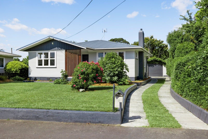 6 Carlyle Avenue, Chartwell, Hamilton - Carousel 1