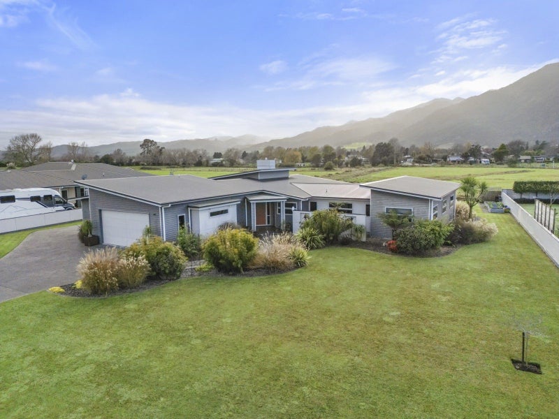 12 Ridgeview Drive, Te Aroha, Te Aroha - Carousel 2