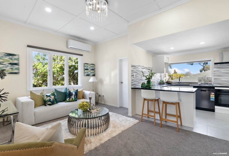 2C Waiari Road, Conifer Grove, Takanini - Carousel 1