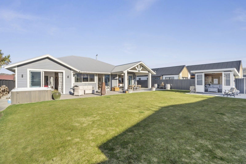 2 Hortons Way, Cromwell, Cromwell - Carousel 1
