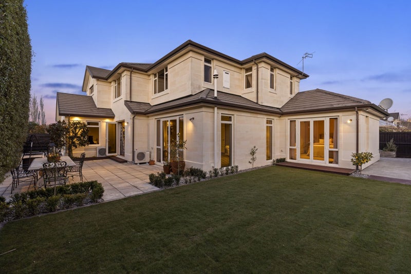 68 Willowview Drive, Redwood, Christchurch - Carousel 2