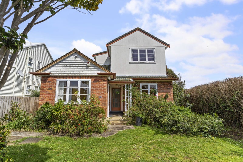 320 Point Chevalier Road, Point Chevalier, Auckland - Carousel 2
