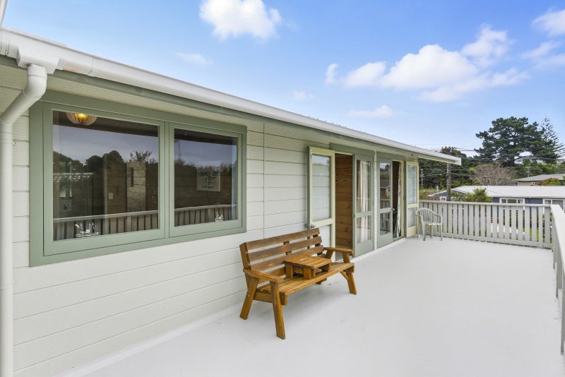 13 Grange Park Avenue, Raumati South, Paraparaumu - Carousel 2