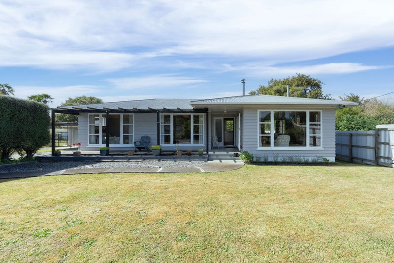 9 Roslyn Road, Levin, Levin - Carousel 2