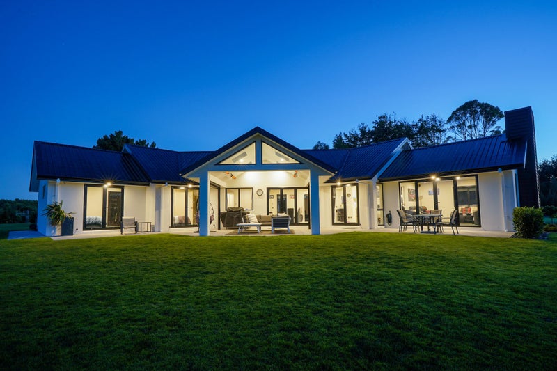 171 Dunns Road, Otatara, Invercargill - Carousel 1