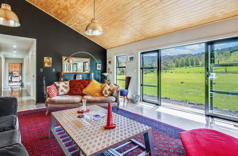 33A Waiotahi Drive, Kaiwaka - Carousel 1