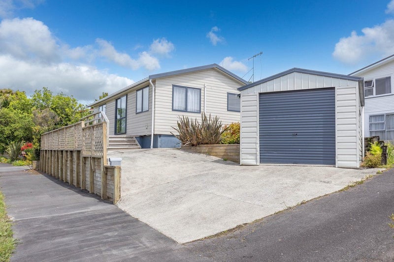 21a Acacia Crescent, Glenview, Hamilton, Waikato - Carousel 1