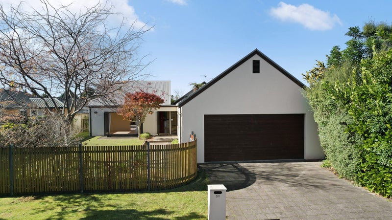 32 Caversham Drive, Rototuna, Hamilton - Carousel 1