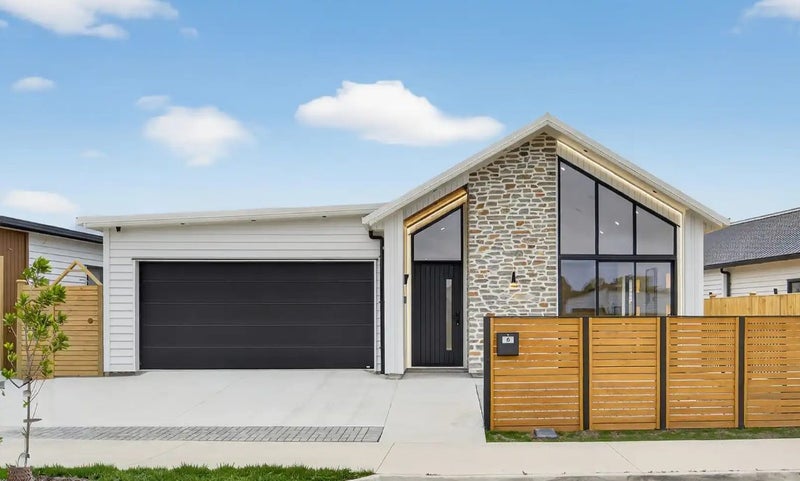 6 Tuwai Crescent, OPAHEKE - Carousel 1