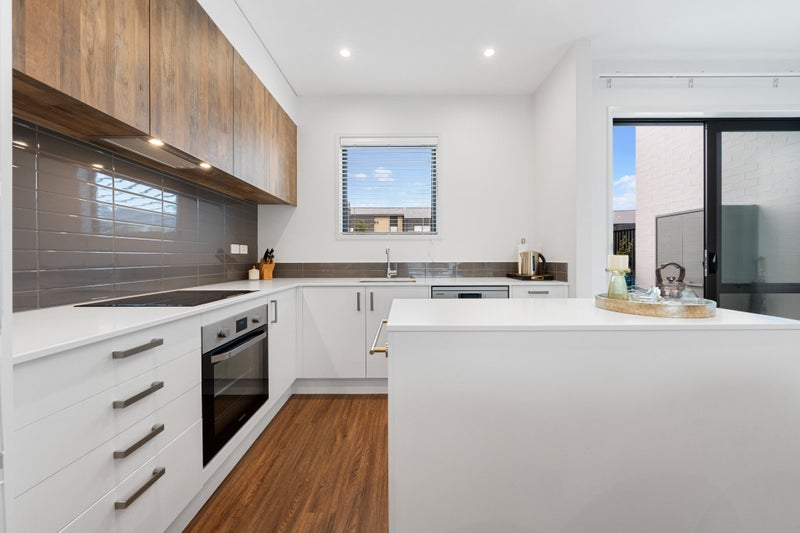 28 Vasi Drive, Hobsonville, Auckland - Carousel 1