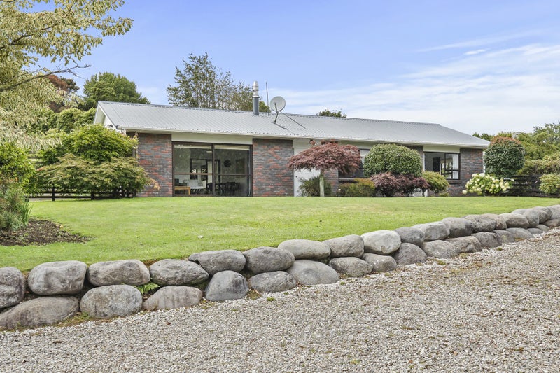 4 Davis Road, Inglewood, Inglewood - Carousel 2