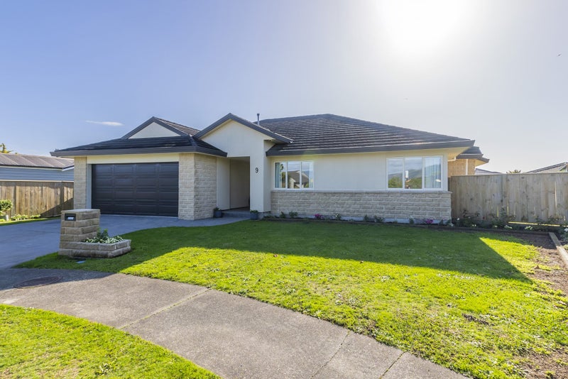 9 Santa Teresa Court, Paraparaumu Beach, Paraparaumu - Carousel 1