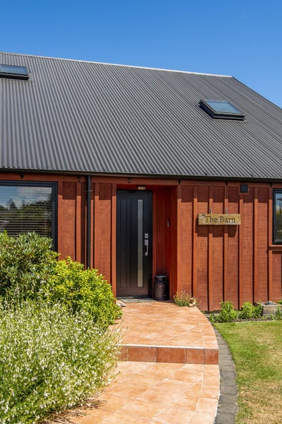 16 Devon Crescent, Darfield, Darfield - Carousel 2