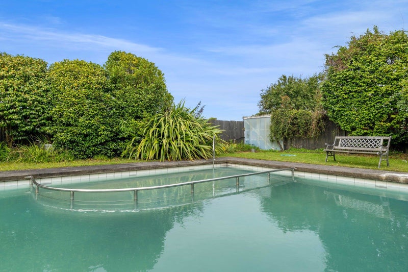 19 Clifford Road, Eltham, Eltham - Carousel 37