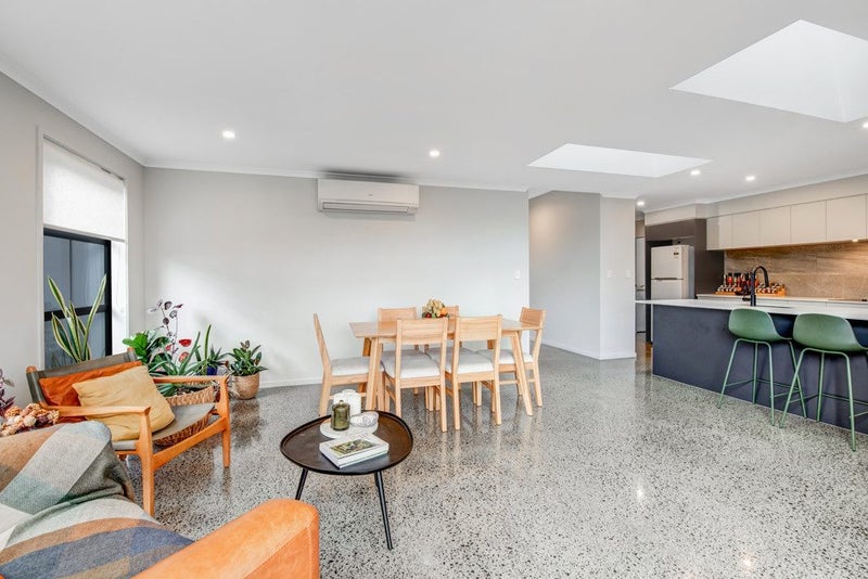 34 Paparahi Place, Silverdale - Carousel 1