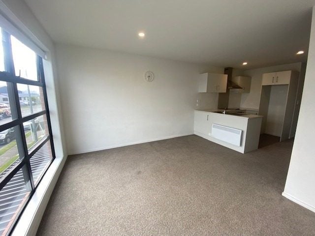 17 Owens Place, Mount Maunganui, Mount Maunganui - Carousel 2