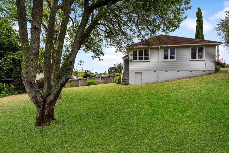 5 Fifeshire Street, Belmont, Auckland - Carousel 2