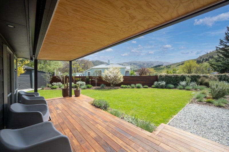 3 Drivers Rest, Clyde, Clyde - Carousel 1