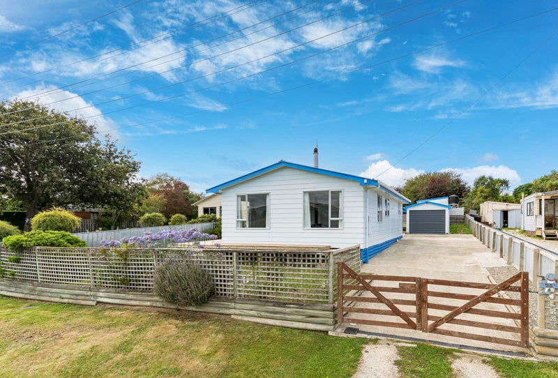 25 Barra Street, Karitane, Waikouaiti - Carousel 1