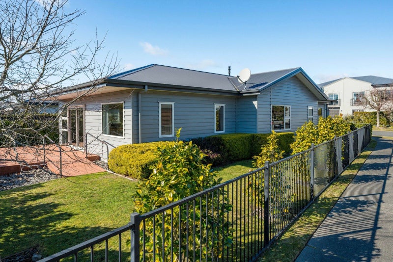 21 Chateau Crescent, Rangatira Park, Taupo - Carousel 1