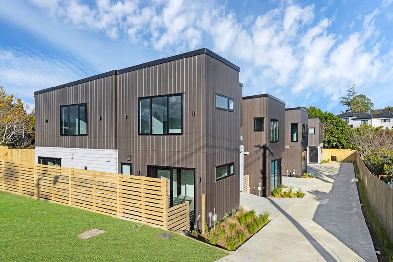 2 Buller Crescent, Manurewa, Auckland - Carousel 2