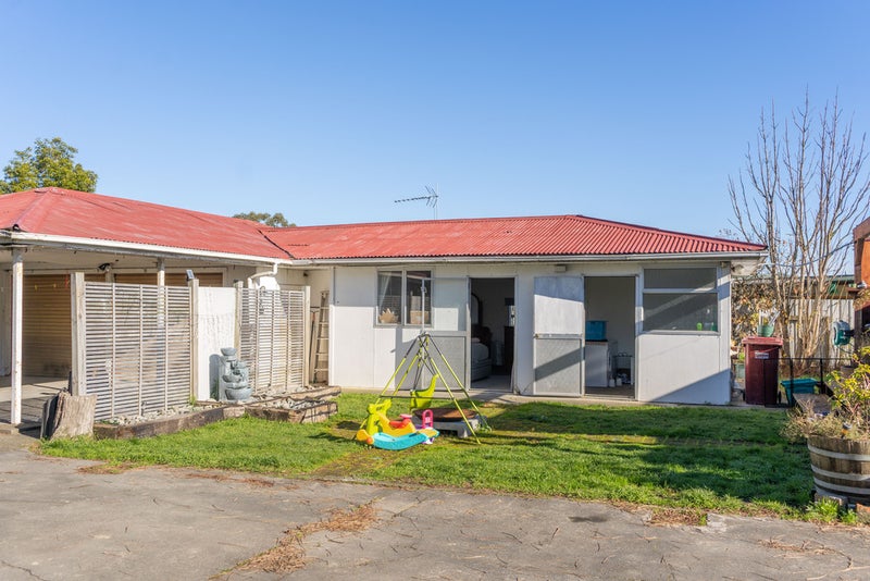 27 Harley Street, Solway, Masterton - Carousel 21