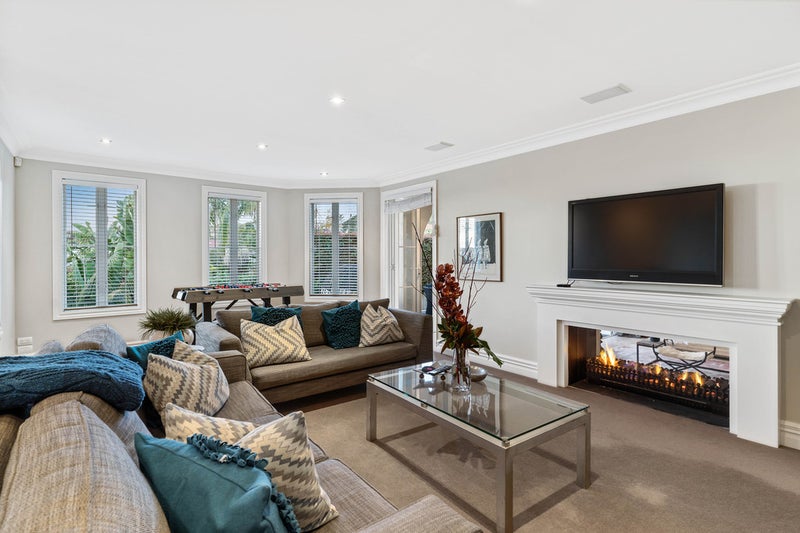 82 Tautari Street, Orakei, Auckland - Carousel 26