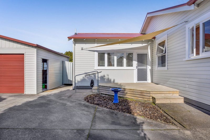 6 Regent Street, Hawera - Carousel 2