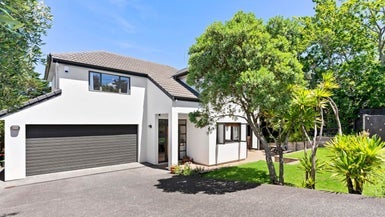 120 Cliff View Drive, Green Bay, Auckland - Carousel 1