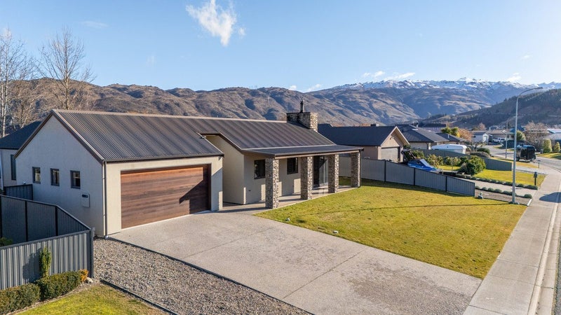 10 Elizabeth Place, Clyde, Clyde - Carousel 1