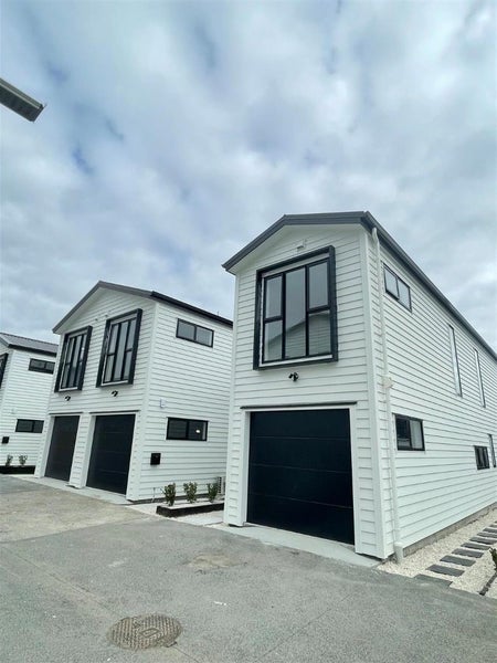 59 Whare Kauri Road, Papakura, Papakura - Carousel 1