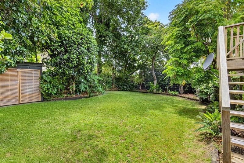 12 Coulthard Terrace, Opaheke, Papakura - Carousel 2