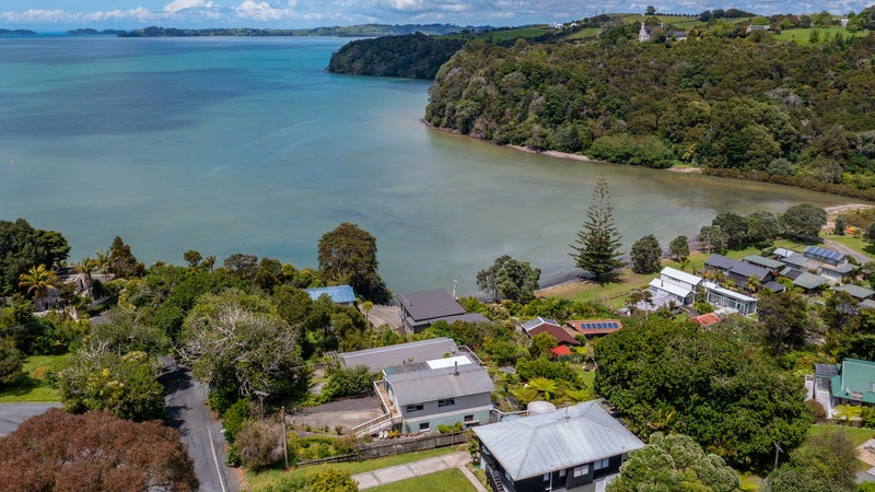 41 Baddeleys Beach Road, Tāwharanui Peninsula, Matakana - Carousel 1