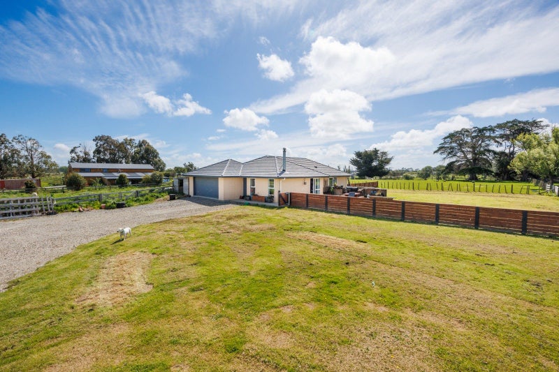247 Te Ngaio Road, Bunnythorpe, Palmerston North - Carousel 1