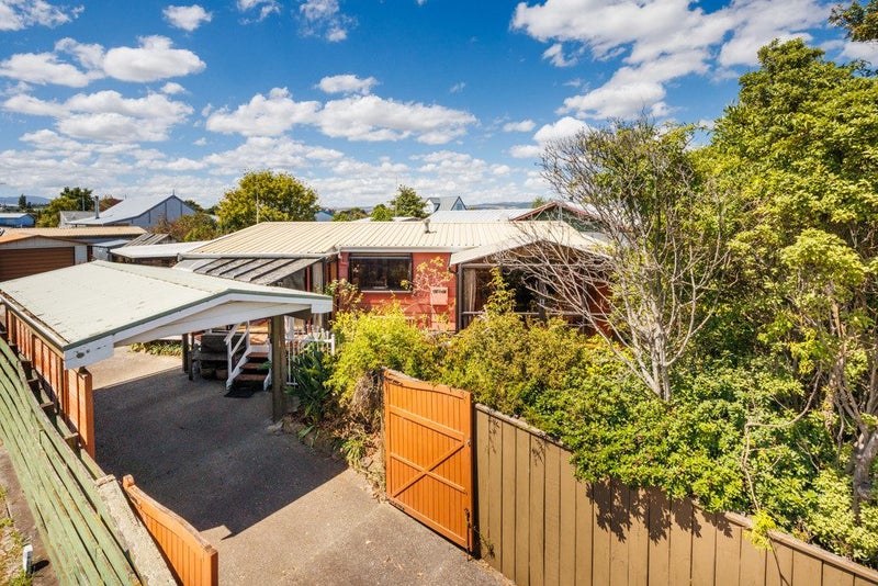 1 Peter Hall Drive, Kelvin Grove, Palmerston North - Carousel 1