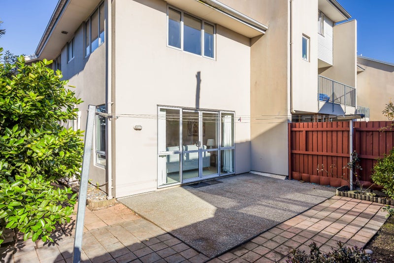 26 Whiteleigh Avenue, Addington, Christchurch - Carousel 13